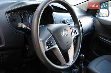 Хэтчбек Hyundai i20 2008 в Одессе