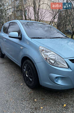 Хэтчбек Hyundai i20 2011 в Киеве