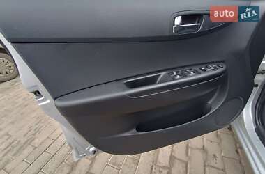 Хетчбек Hyundai i20 2014 в Полтаві