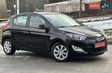 Хэтчбек Hyundai i20 2013 в Львове