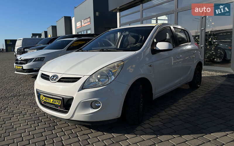 Хэтчбек Hyundai i20 2012 в Мукачево фото 3 Хэтчбек Hyundai i20 2012 в Мукачево