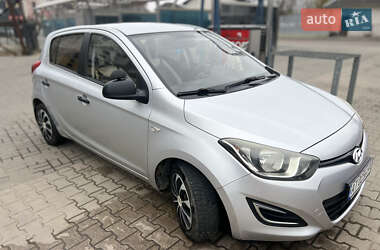 Хэтчбек Hyundai i20 2013 в 