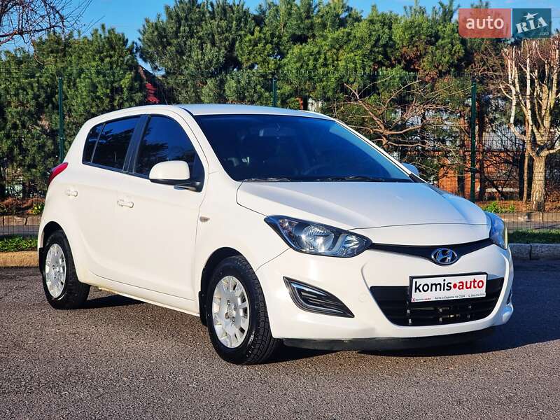 Хетчбек Hyundai i20 2014 в Хмельницькому