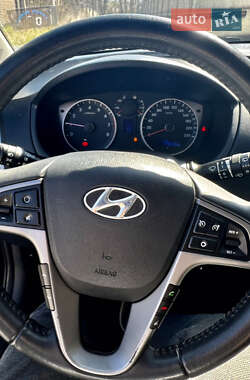 Хетчбек Hyundai i20 2013 в 