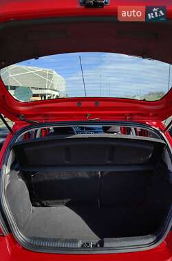 Хэтчбек Hyundai i20 2012 в 