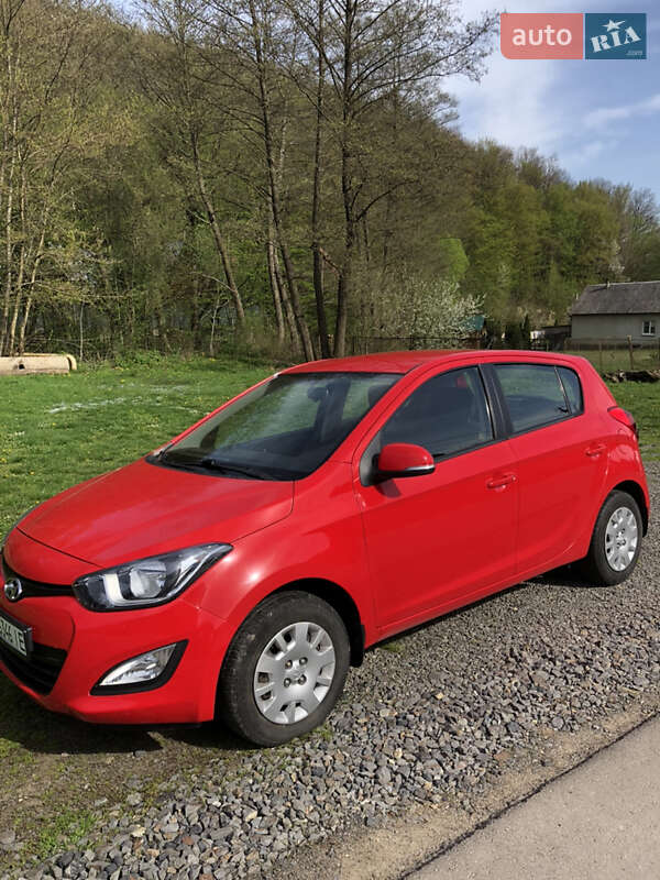 Хэтчбек Hyundai i20 2012 в Ужгороде фото 3 Хэтчбек Hyundai i20 2012 в Ужгороде