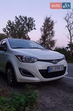 Хэтчбек Hyundai i20 2014 в 