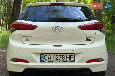 Хетчбек Hyundai i20 2015 в 