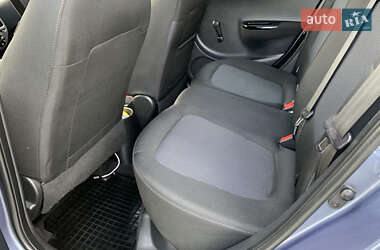 Хетчбек Hyundai i20 2013 в 
