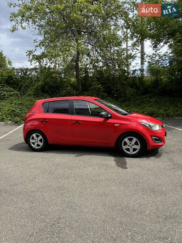 Хетчбек Hyundai i20 2012 в Києві