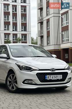 Хэтчбек Hyundai i20 2015 в 