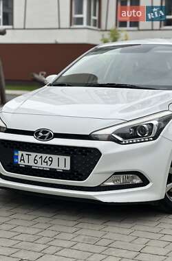 Хэтчбек Hyundai i20 2015 в 