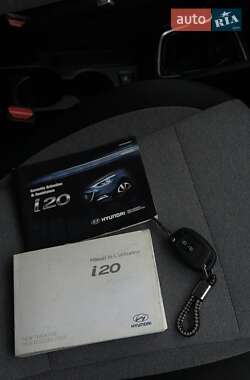 Хэтчбек Hyundai i20 2015 в 