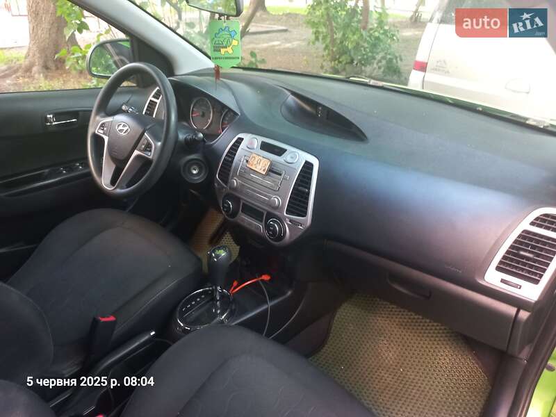 Хэтчбек Hyundai i20 2011 в Житомире фото 6 Хэтчбек Hyundai i20 2011 в Житомире
