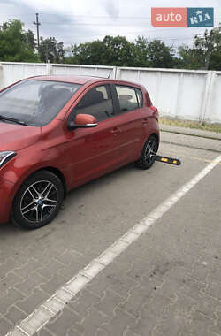 Хэтчбек Hyundai i20 2014 в 