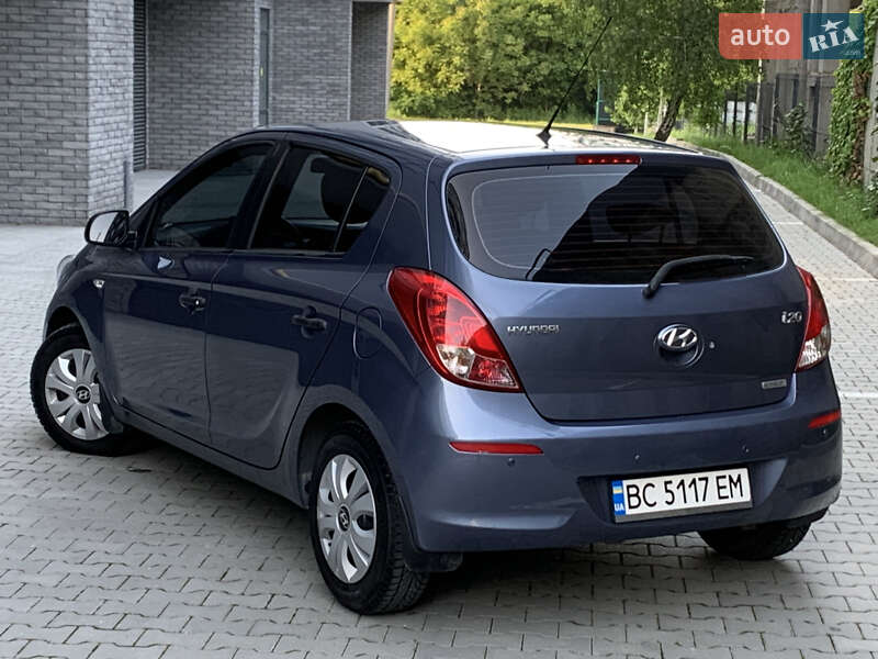 Хэтчбек Hyundai i20 2013 в Хмельницком