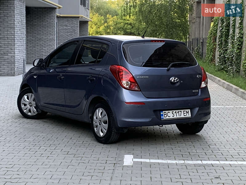 Хэтчбек Hyundai i20 2013 в Хмельницком