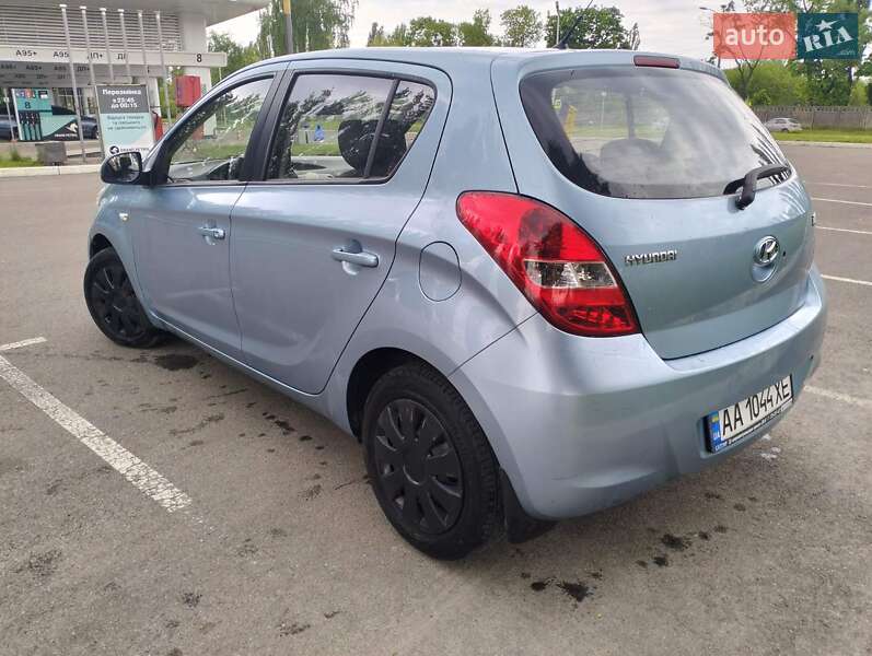 Хетчбек Hyundai i20 2012 в Києві фото 5 Хетчбек Hyundai i20 2012 в Києві