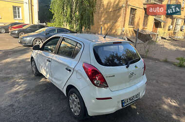 Хетчбек Hyundai i20 2013 в 