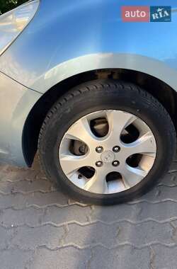 Хетчбек Hyundai i20 2008 в 