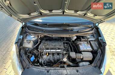 Хетчбек Hyundai i20 2008 в 