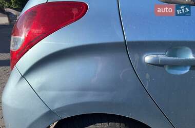 Хетчбек Hyundai i20 2008 в 