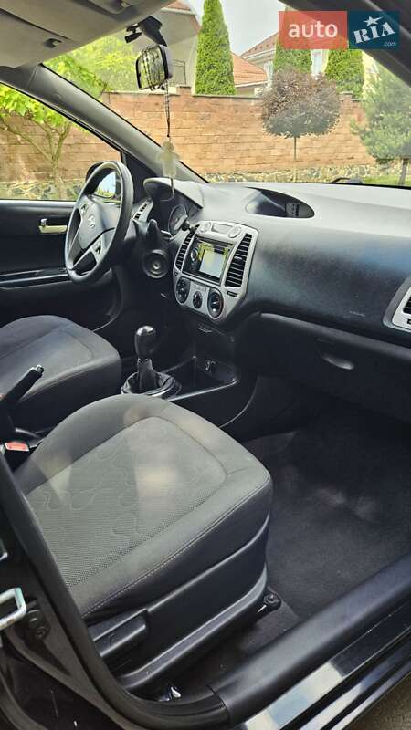 Хетчбек Hyundai i20 2012 в Рівному