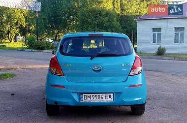 Хэтчбек Hyundai i20 2013 в 