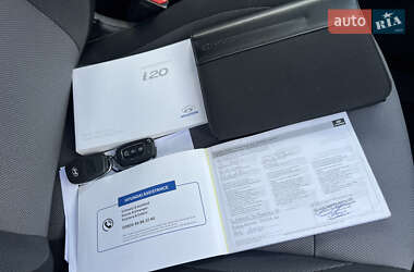 Хэтчбек Hyundai i20 2018 в 