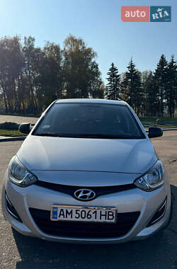 Хетчбек Hyundai i20 2014 в Житомирі