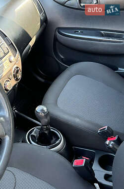 Хэтчбек Hyundai i20 2014 в 