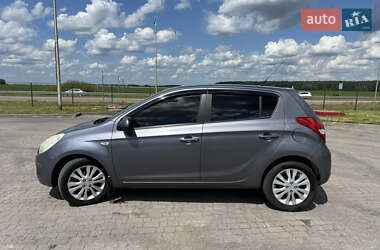 Хетчбек Hyundai i20 2009 в Бродах