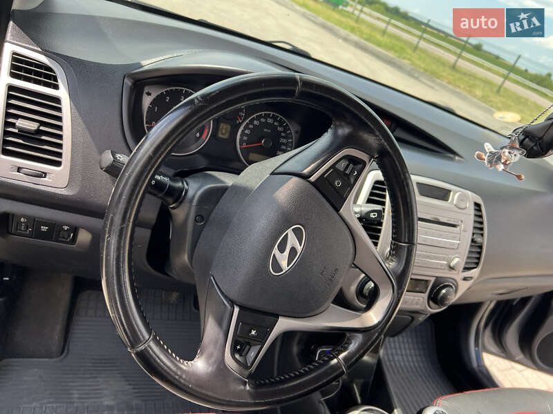 Хэтчбек Hyundai i20 2009 в Бродах