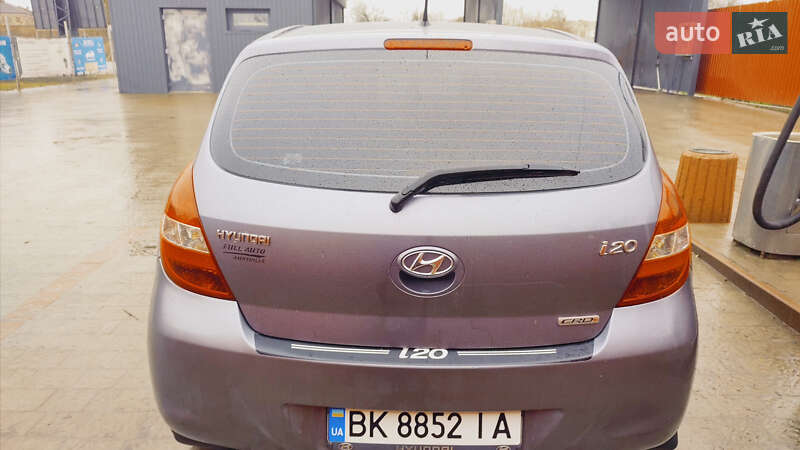 Хэтчбек Hyundai i20 2009 в Бродах