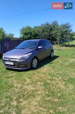 Хэтчбек Hyundai i20 2016 в 