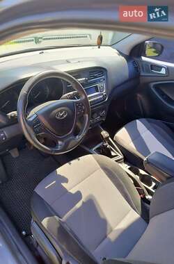 Хэтчбек Hyundai i20 2016 в 