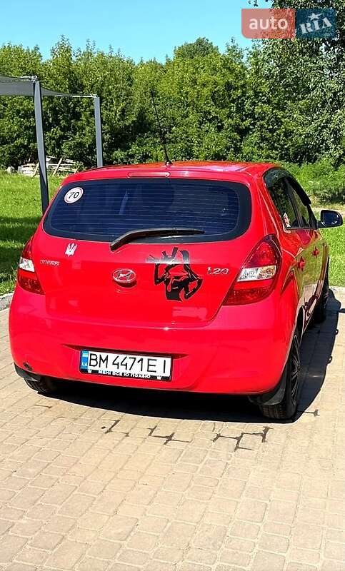 Хэтчбек Hyundai i20 2012 в Сумах