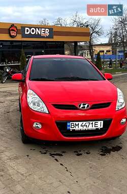 Хетчбек Hyundai i20 2012 в Сумах