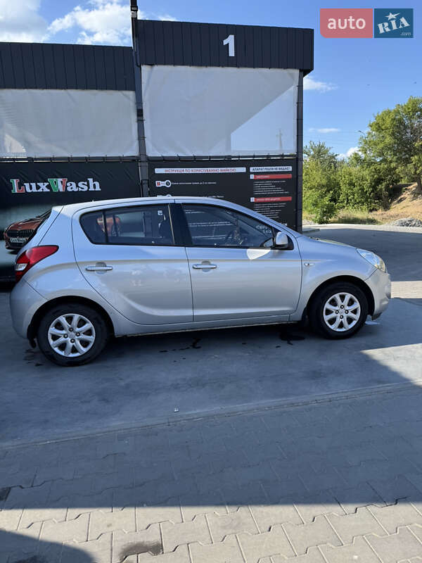 Хетчбек Hyundai i20 2012 в Черкасах