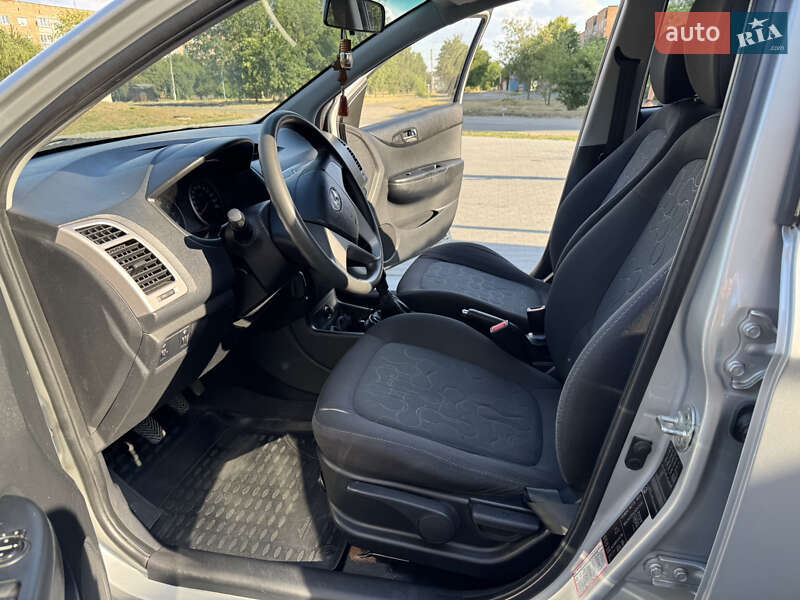 Хетчбек Hyundai i20 2012 в Черкасах