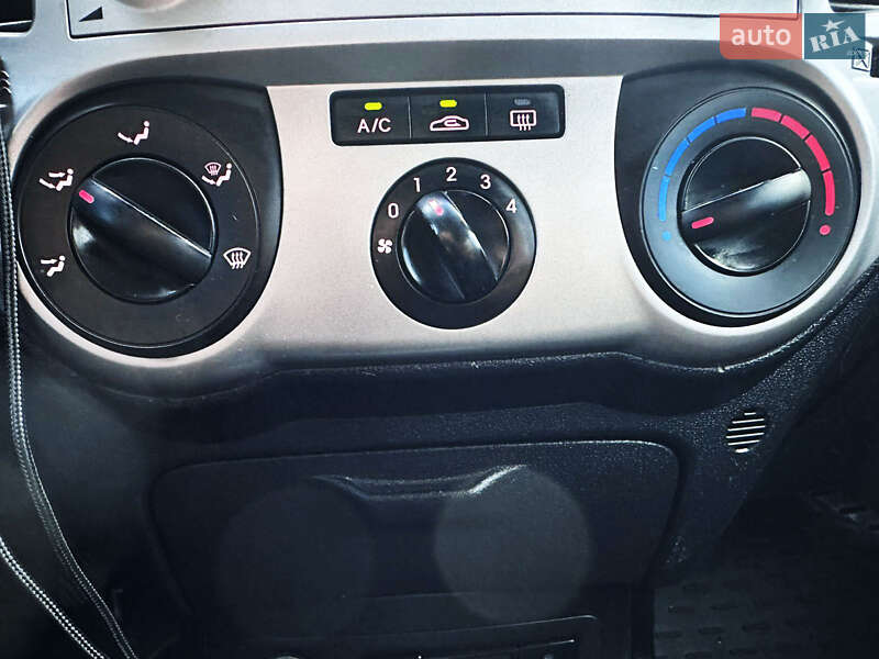 Хэтчбек Hyundai i20 2010 в Килии