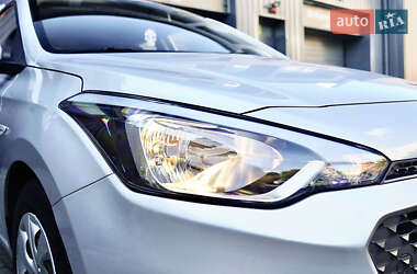 Хэтчбек Hyundai i20 2016 в 