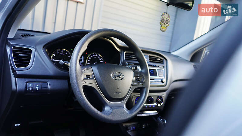 Хетчбек Hyundai i20 2016 в Львові