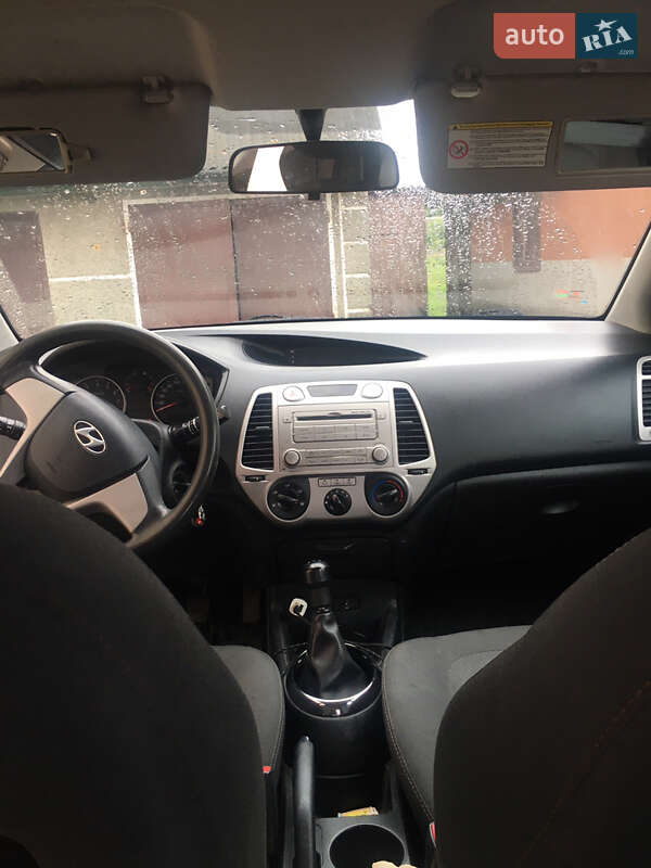 Хетчбек Hyundai i20 2011 в Звягелі