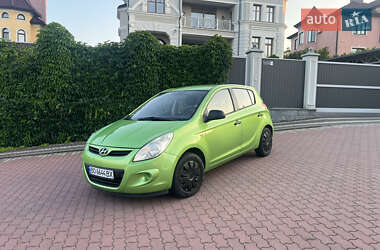 Хетчбек Hyundai i20 2009 в Чернівцях
