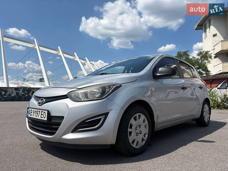 Хэтчбек Hyundai i20 2014 в Киеве фото 21 Хэтчбек Hyundai i20 2014 в Киеве