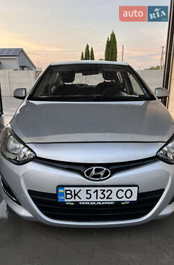Хетчбек Hyundai i20 2012 в Рівному