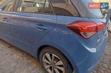 Хэтчбек Hyundai i20 2016 в 