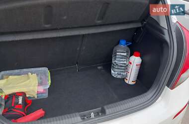 Хэтчбек Hyundai i20 2013 в 