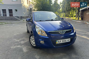 Хетчбек Hyundai i20 2010 в Києві